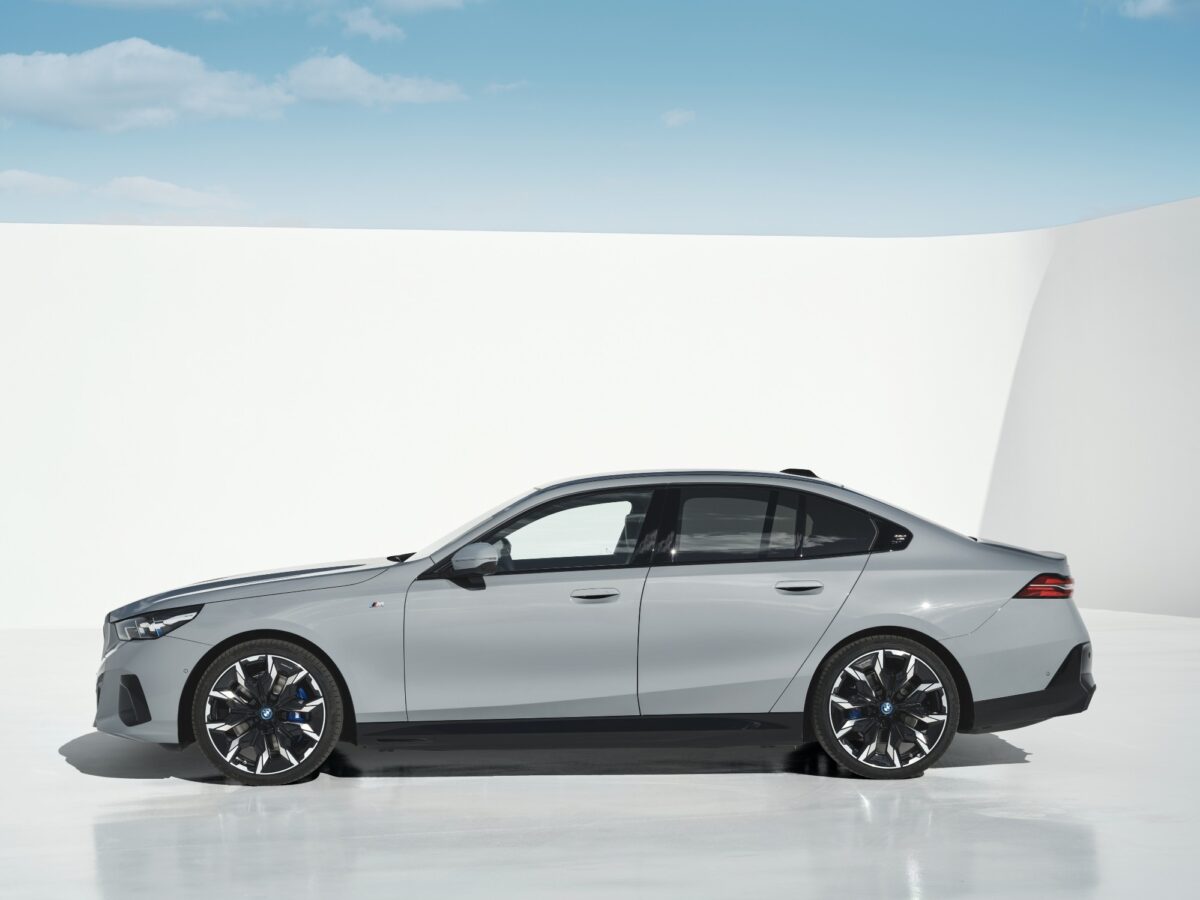 BMW i5 5 Series G60 