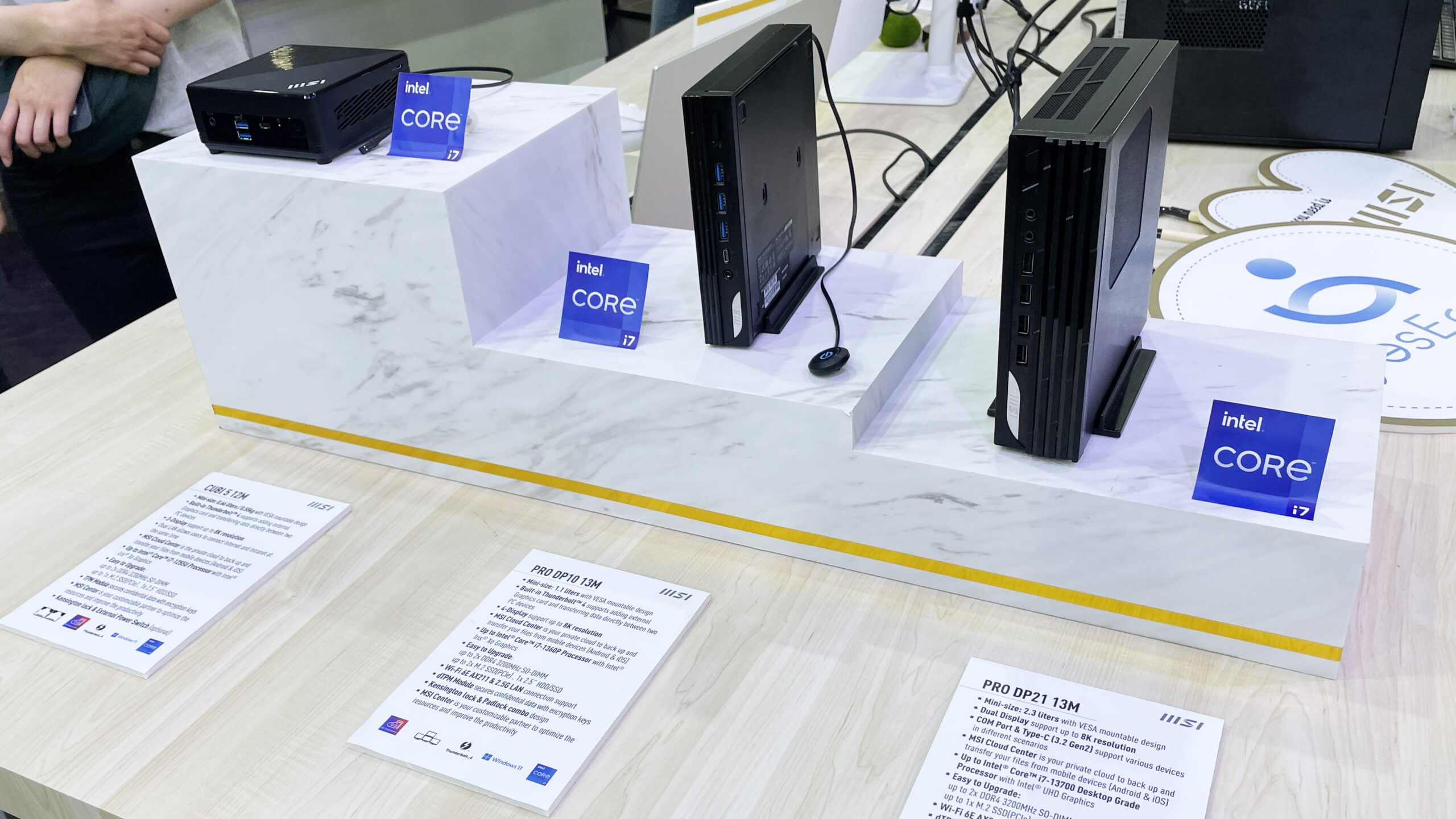 MSI computer 2023