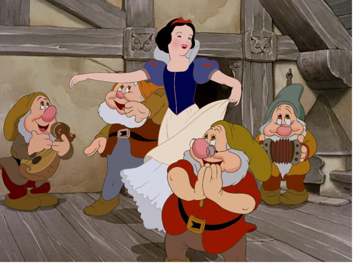 Disney+ 2. 史上第一部長篇動畫電影:《白雪公主》(Snow White and the Seven Dwarfs)(1937)