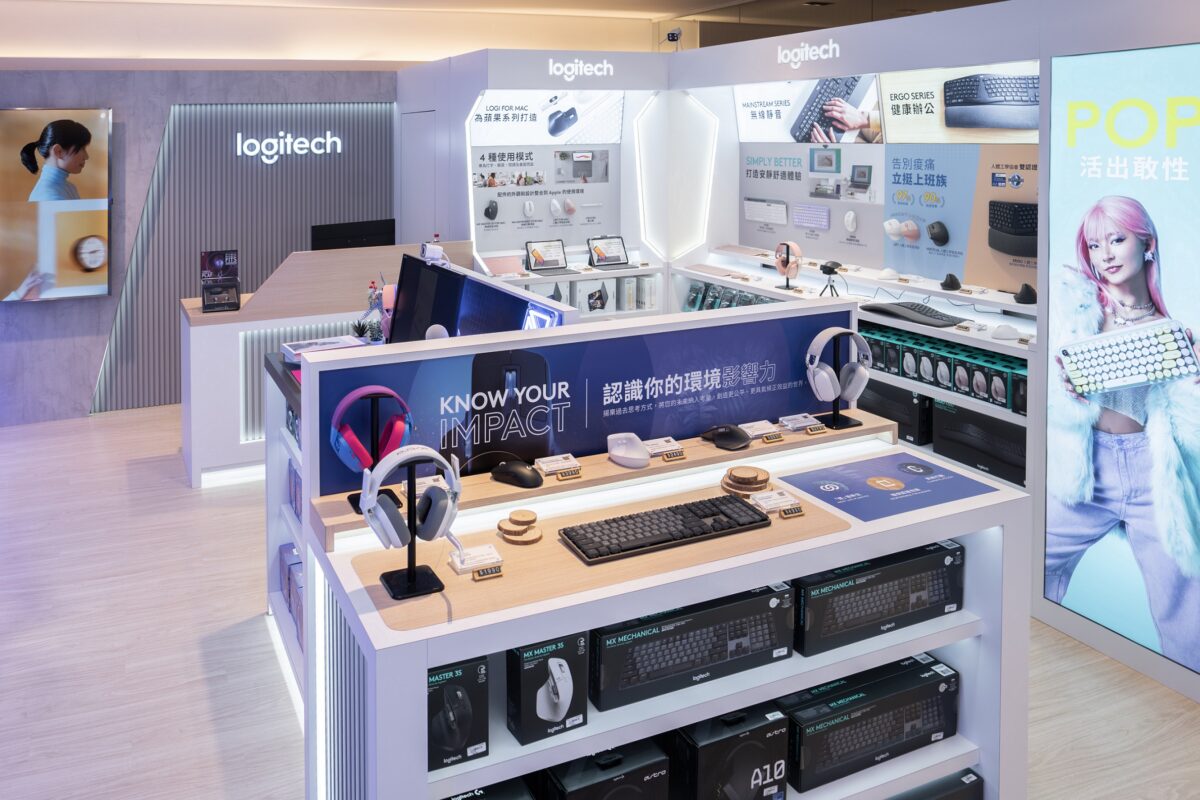 羅技 Logi Store 台中新光三越品牌店以高質感灰作為主要基調，傳遞極簡洗鍊的現代風格，創造怡人舒適的購物體驗與空間氛圍