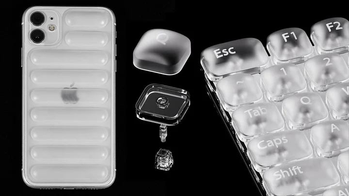 iPhone 裝手機殼 裸機