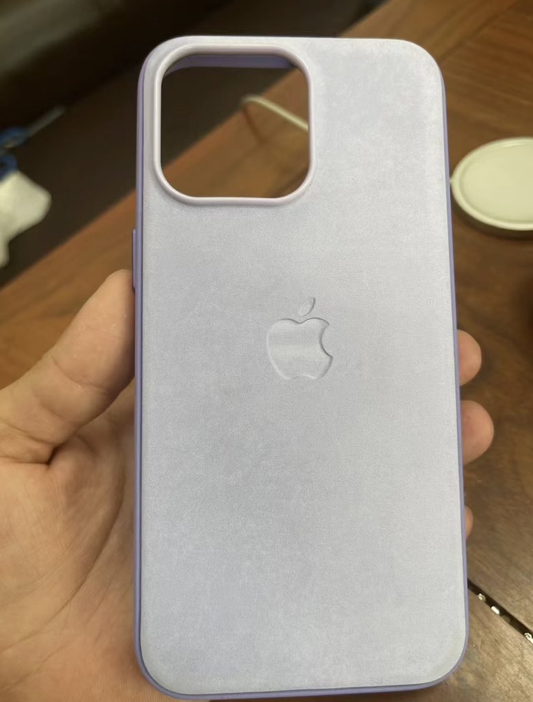 iPhone iOS iPhone 15 iPhone 15 Pro 顏色 配色 模型機 保護殼 編織保護殼 皮革保護殼