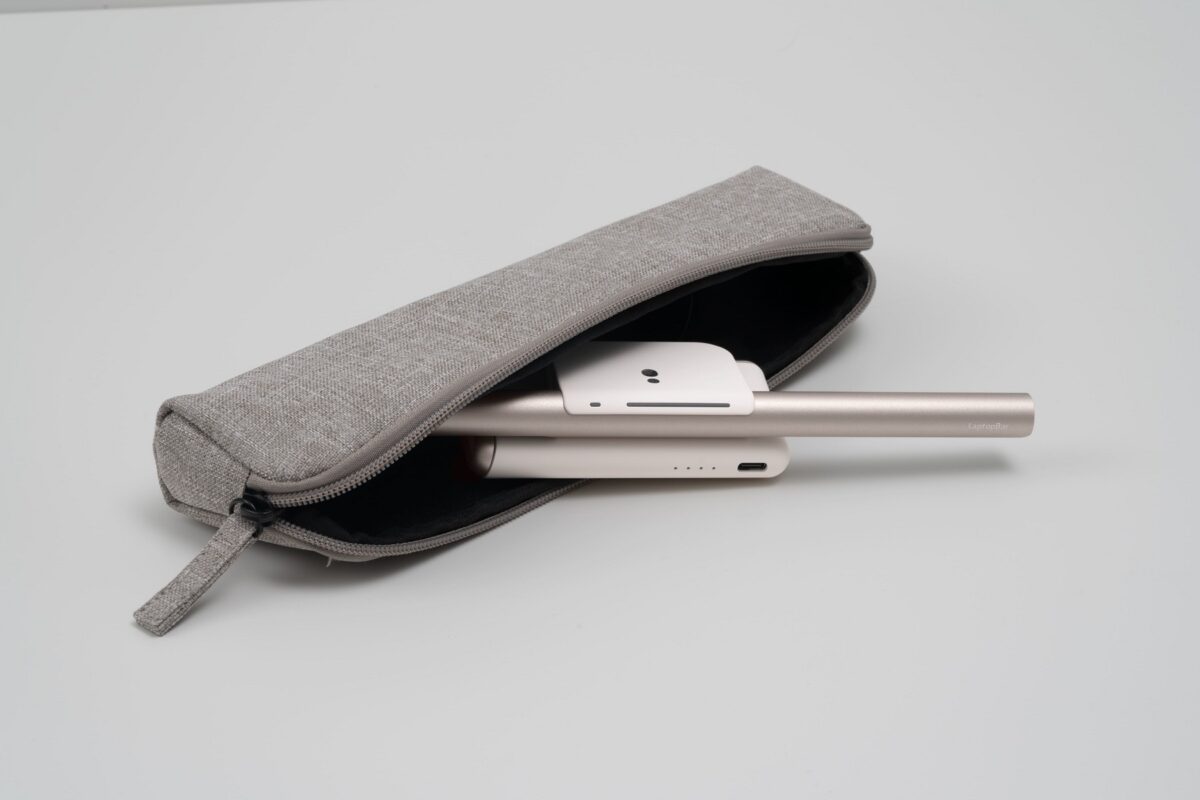 BenQ LaptopBar 輕巧便攜：跟著筆電隨處走