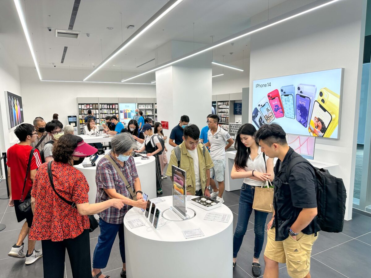 STUDIO A 新店裕隆城門市 Apple iPhone 專賣店