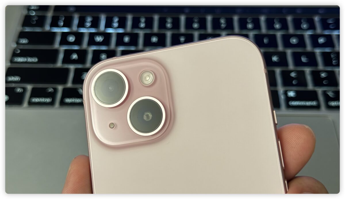 iPhone 15 新機 檢查