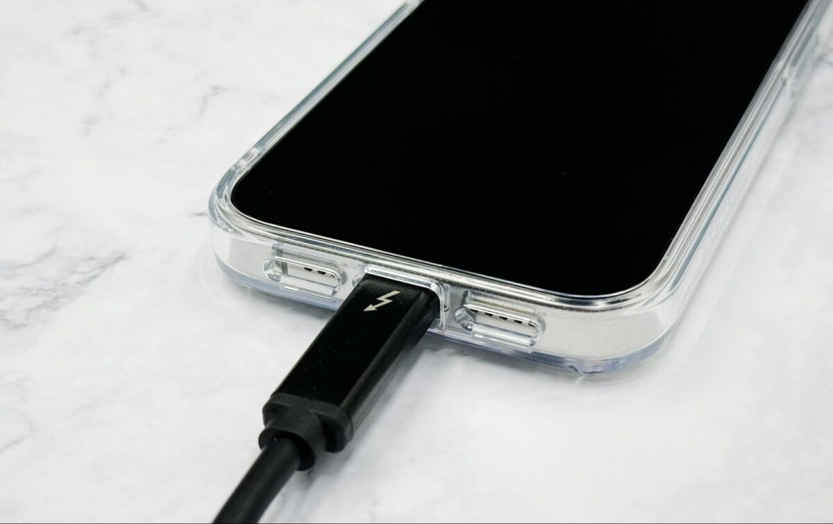 iPhone iOS iPhone 15 iPhone 15 Pro imos 保護貼 鏡頭貼 康寧玻璃保護貼 藍寶石玻璃鏡頭貼