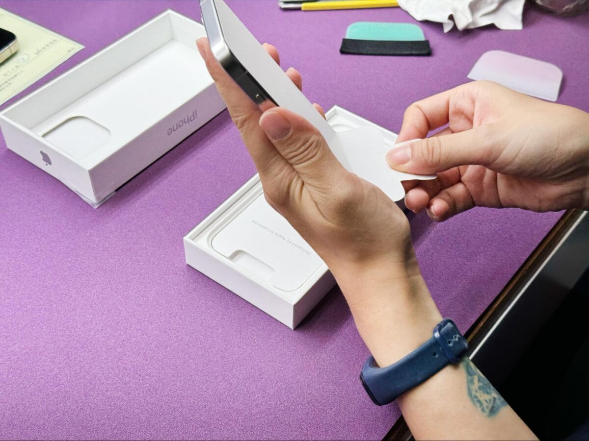 iPhone iOS iPhone 15 iPhone 15 Pro imos 保護貼 鏡頭貼 康寧玻璃保護貼 藍寶石玻璃鏡頭貼