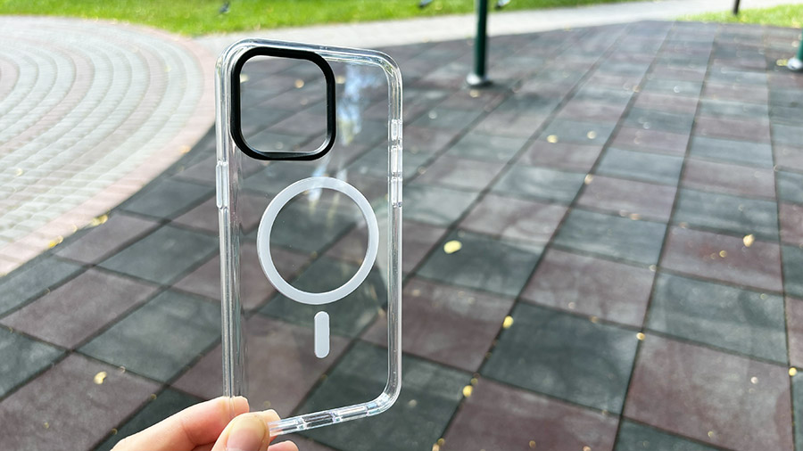 iPhone 鎖定畫面 背景圖片 上半部模糊