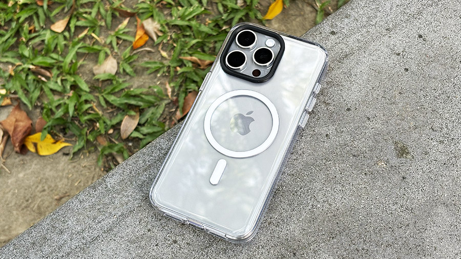 iPhone 鎖定畫面 背景圖片 上半部模糊