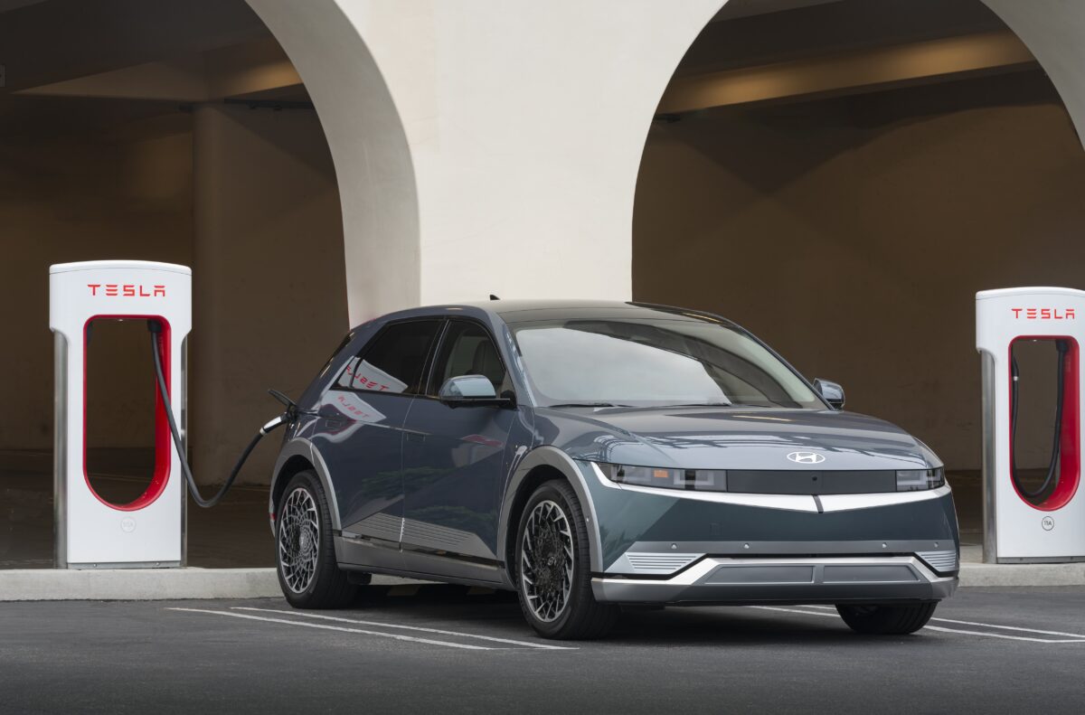 特斯拉 Tesla NACS 北美充電標準 現代 Hyundai KIA