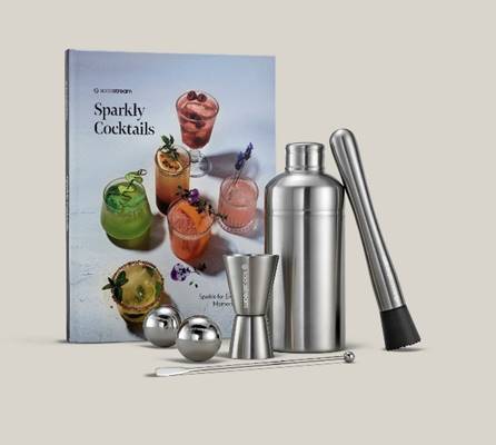 邁入年末歡聚時刻，搭配 SodaStream 品牌調酒工具組，在家即可享受 DIY 氣泡調酒時光