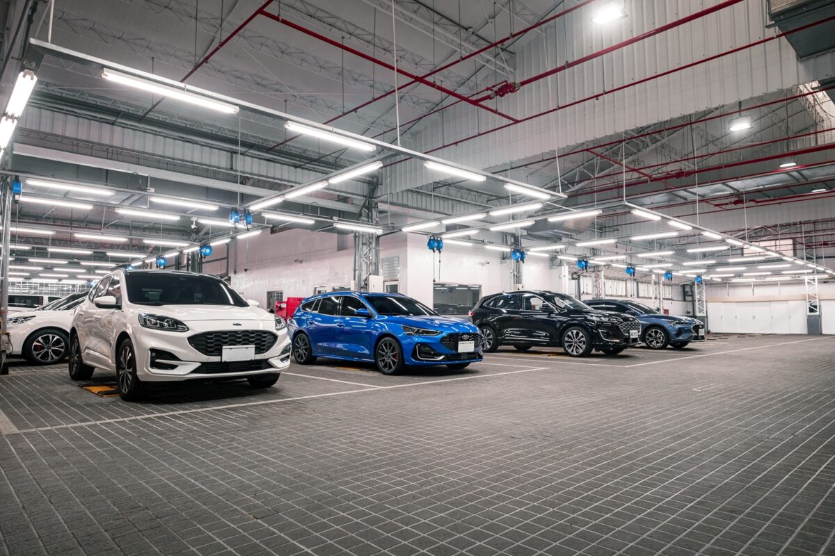 由「Ford Signature」設計理念打造而成的Ford瑞特汽車新永康展示中心暨專業服務廠