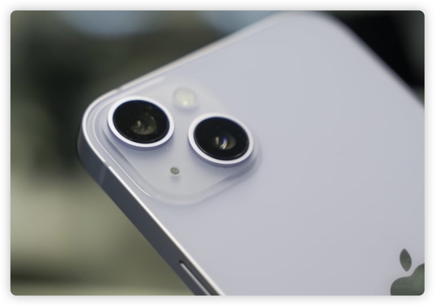 iPhone 14 iPhone SE 4