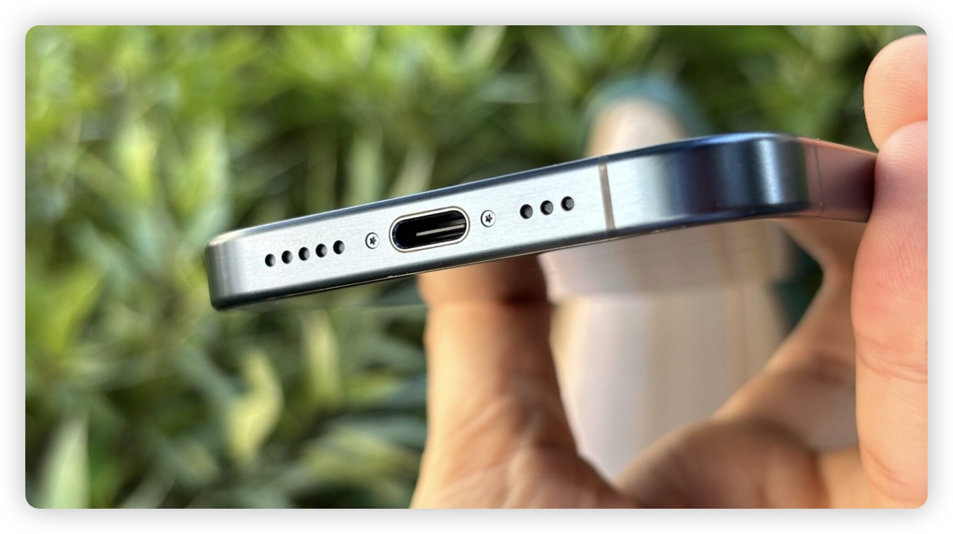 USB-C iPhone SE 4