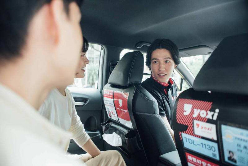 yoxi主打「平均車齡低」、「服務更優質」的乘車體驗