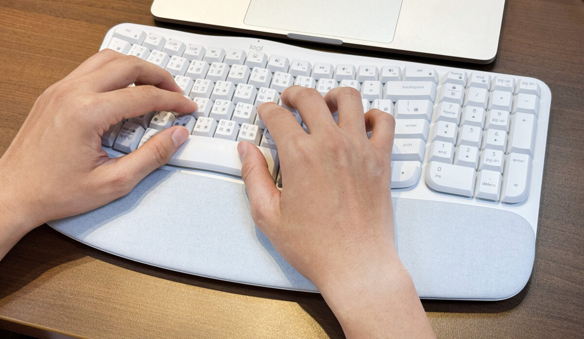 羅技 Logitech WAVE KEYS LIFT