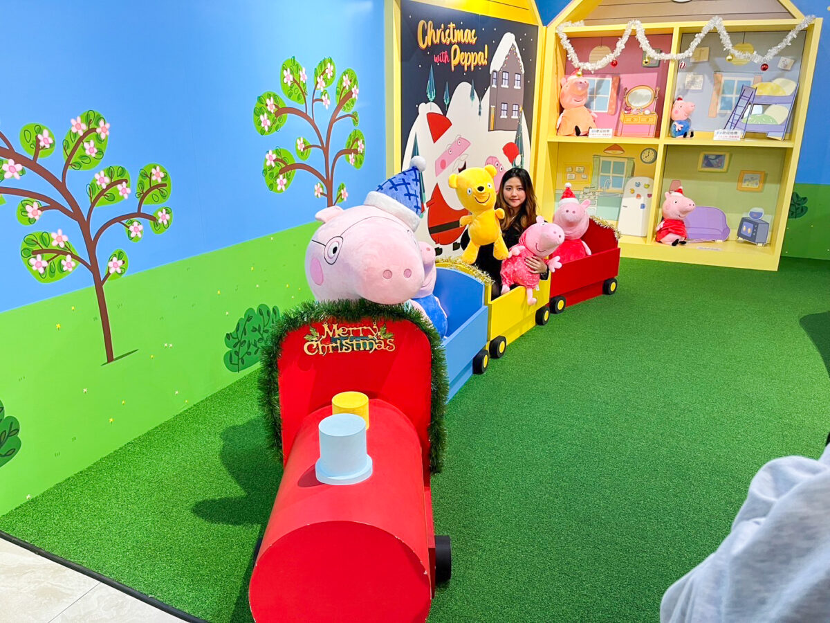 KHTOY 搭上佩佩豬列車與佩佩豬一同冒險