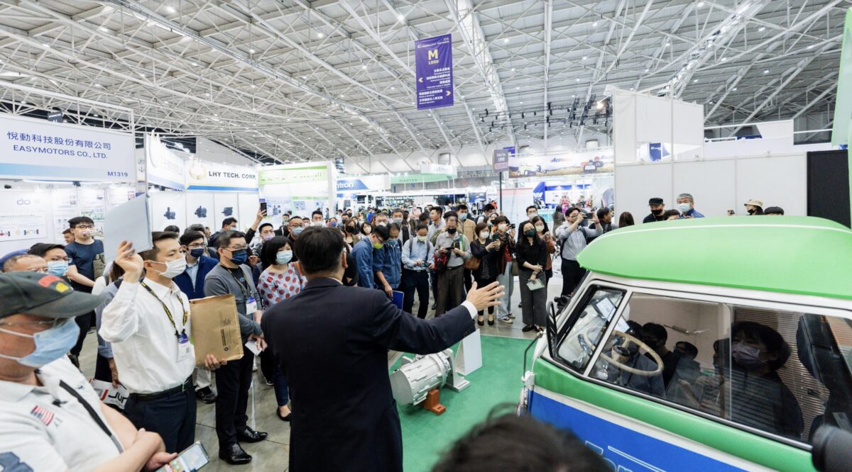 展中規劃智慧移動論壇、達人導覽、電 ... 采活動，讓參觀者有豐富的觀展體驗。