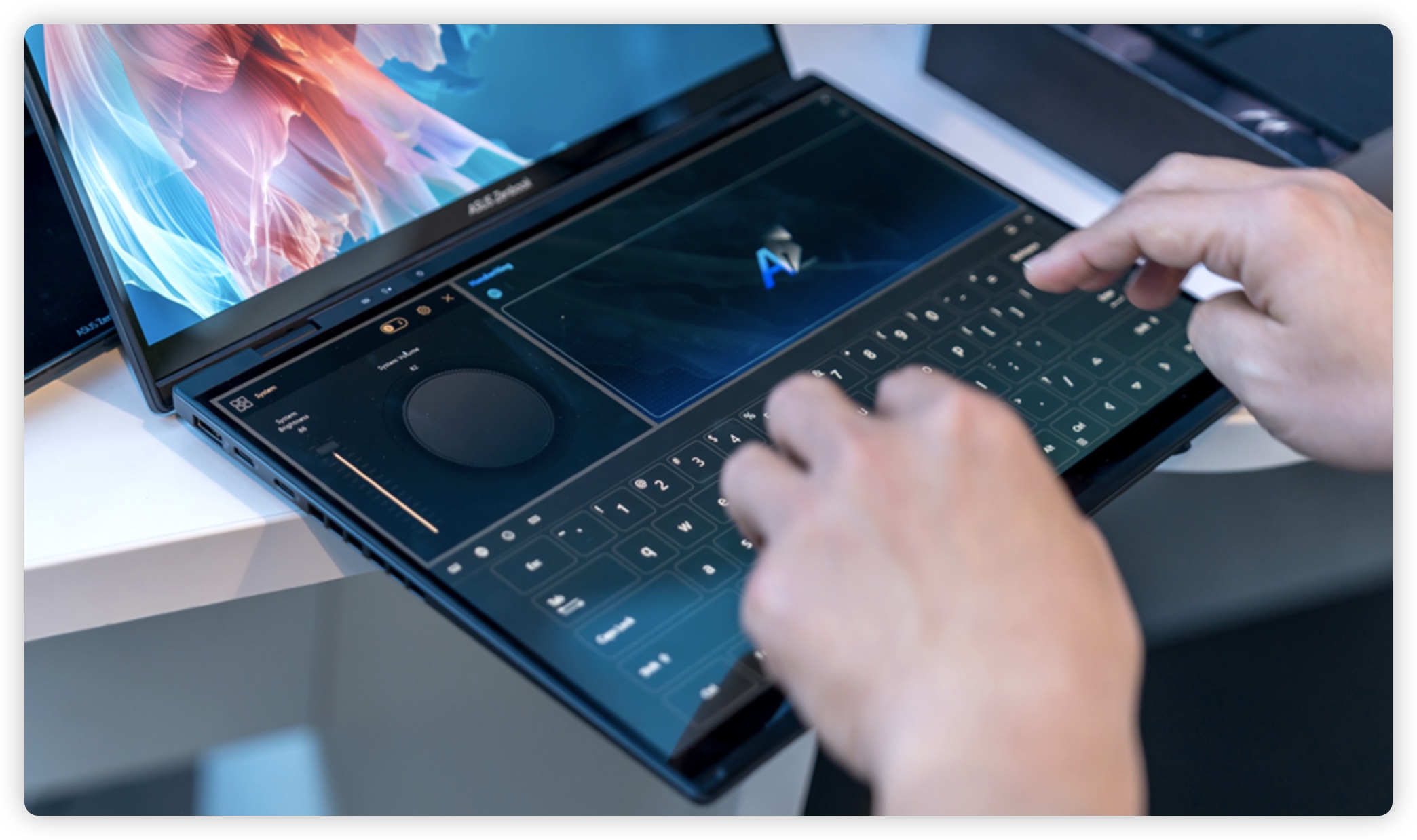CES 2024 華碩 ASUS  Zenbook Duo