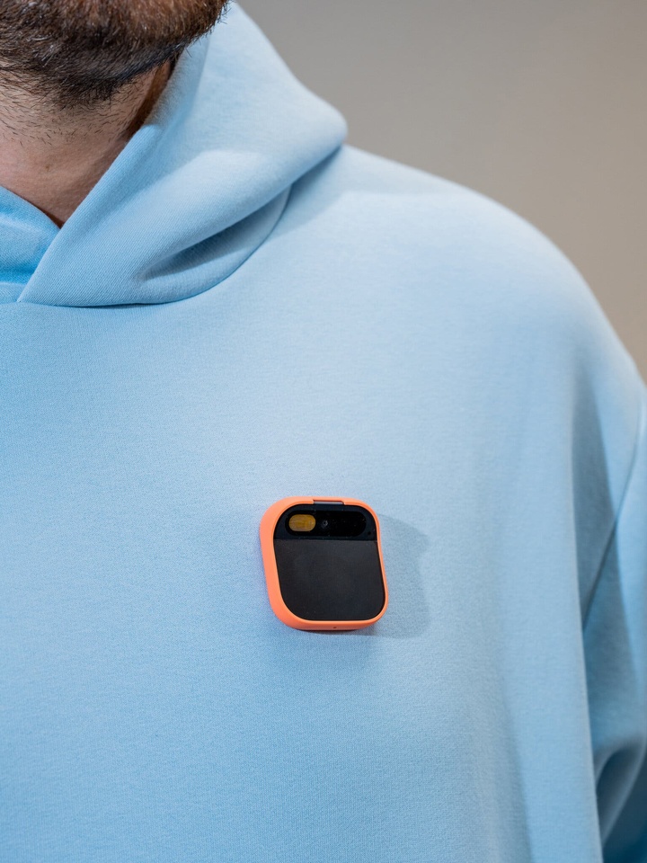 AI Pin