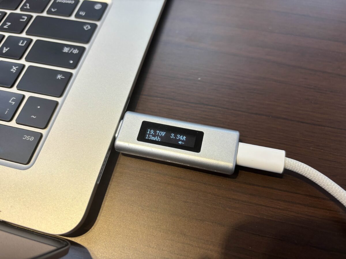 MacBook 1 充電瓦數