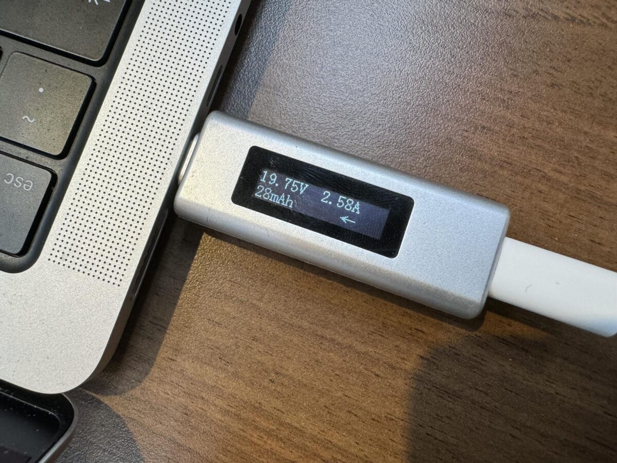 六台同時充電 充筆電的瓦數