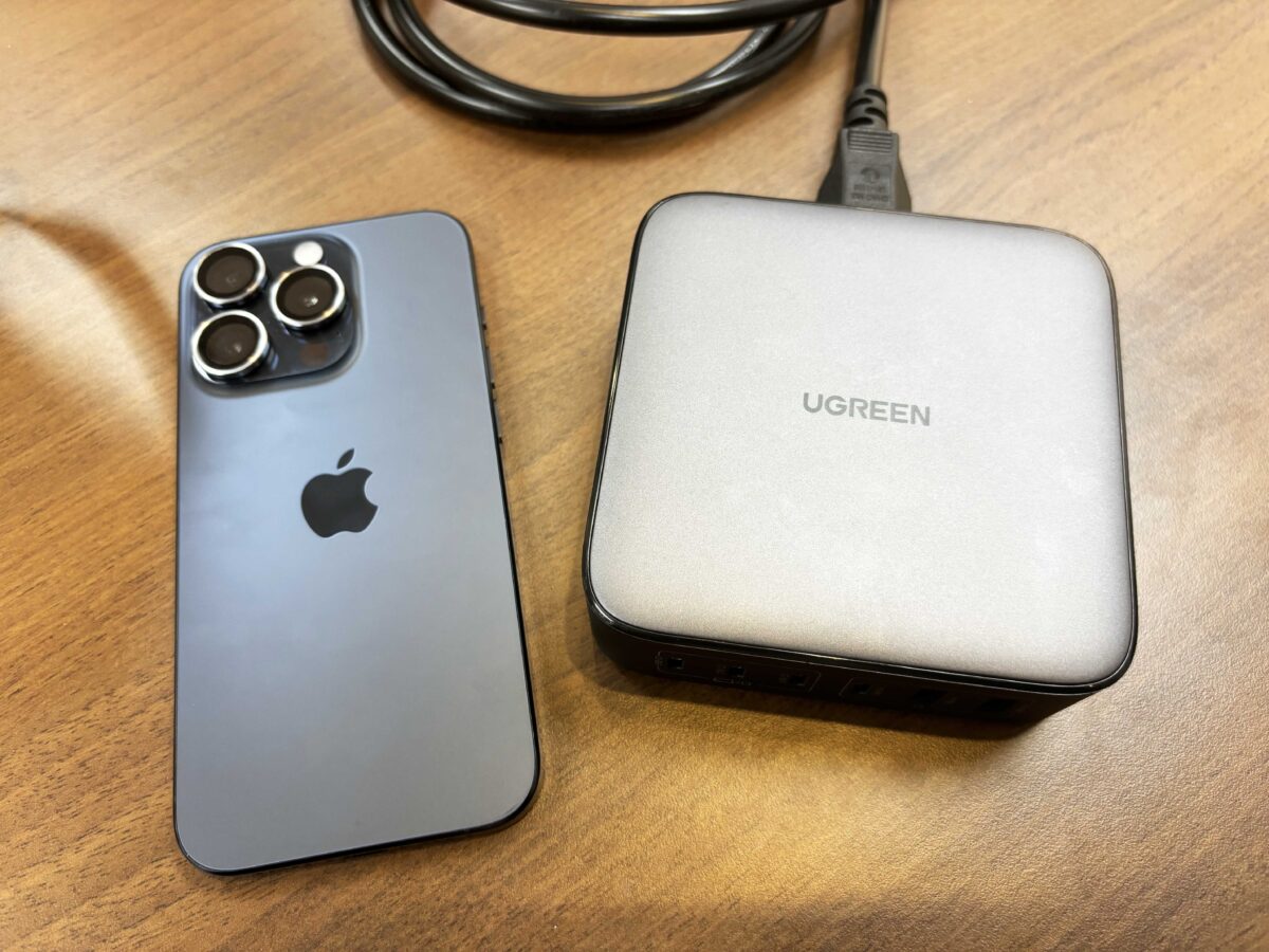 UGREEN 充電器外觀介紹