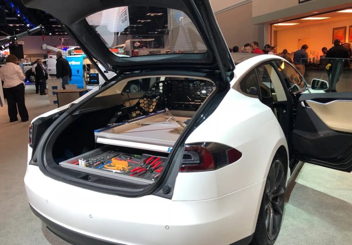 特斯拉 Tesla Model Y 商用 Model Y
