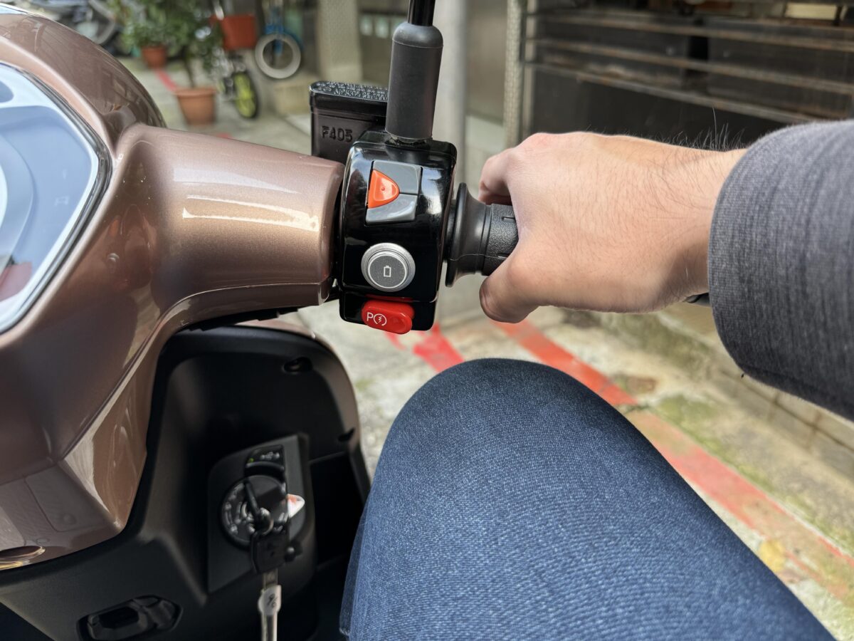光陽 KYMCO IONEX Ionex Many 馬卡龍特仕版