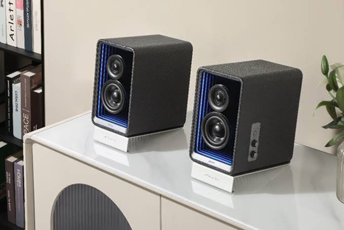 EDIFIER QR65 桌面藍牙揚聲器 重新定義新時代音響潮流 獨家聲學與電學設計 打造頂級私人劇院饗宴
