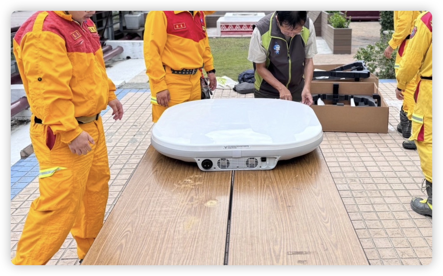 低軌道衛星 中華電信 iPhone 馬斯克 星鏈