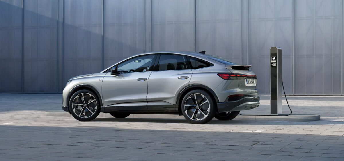 Audi Q4 e-tron Audi Q4 e-tron Q4 Sportback e-tron