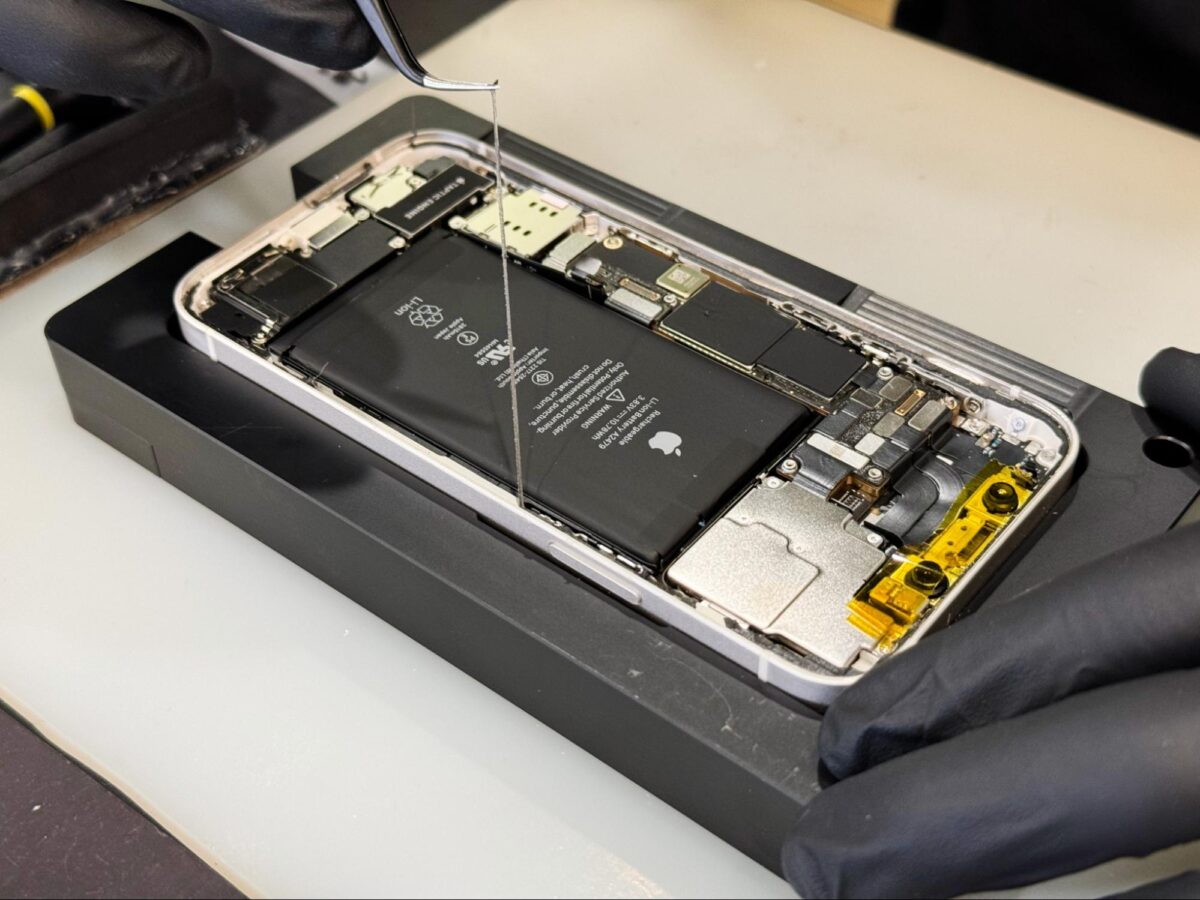 iPhone iOS 換電池 原廠電池 IRP 獨立維修中心 雷神快修 iPhone 換電池