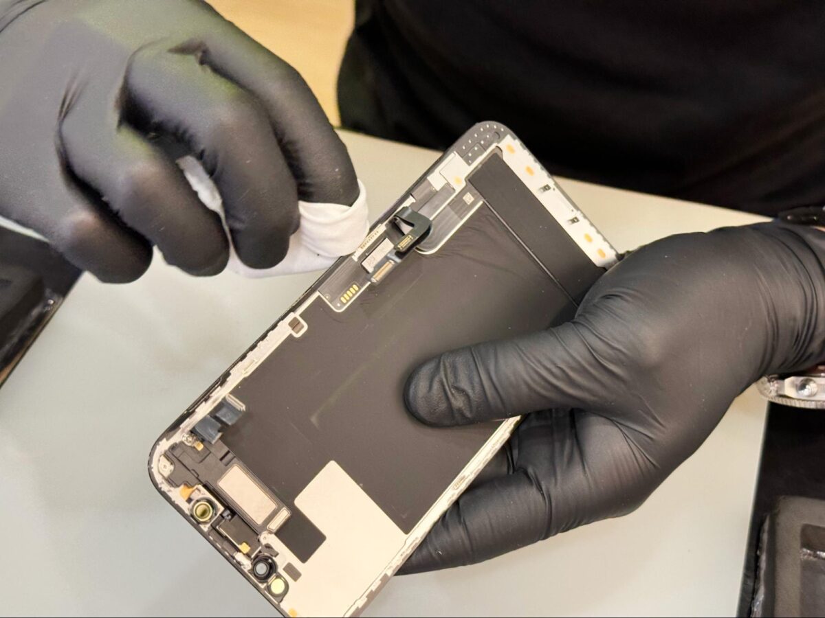 iPhone iOS 換電池 原廠電池 IRP 獨立維修中心 雷神快修 iPhone 換電池