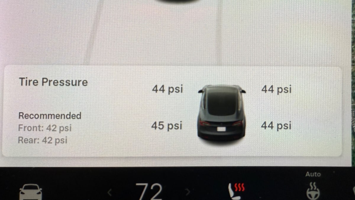 特斯拉 Tesla 2025.2.6 2025.2.6 軟體更新