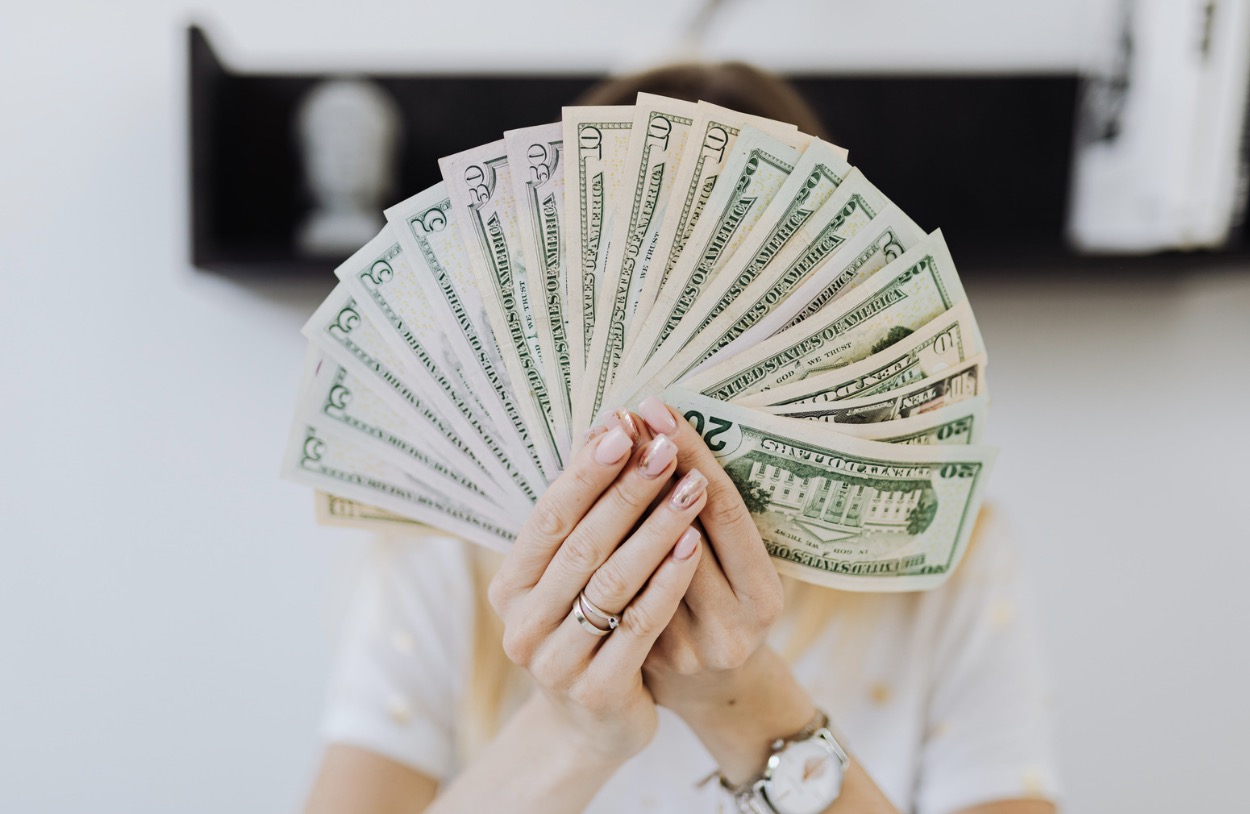 現金