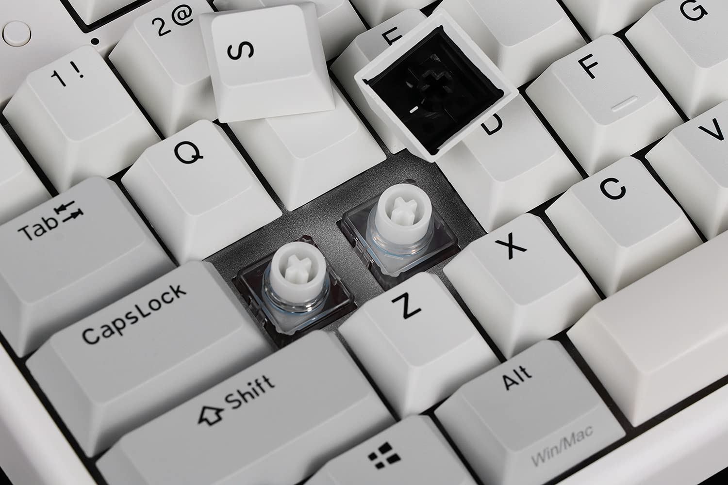 無線鍵盤推薦 irocks Logitech ROCCAT ASUS Razer Ducky Lexma actto