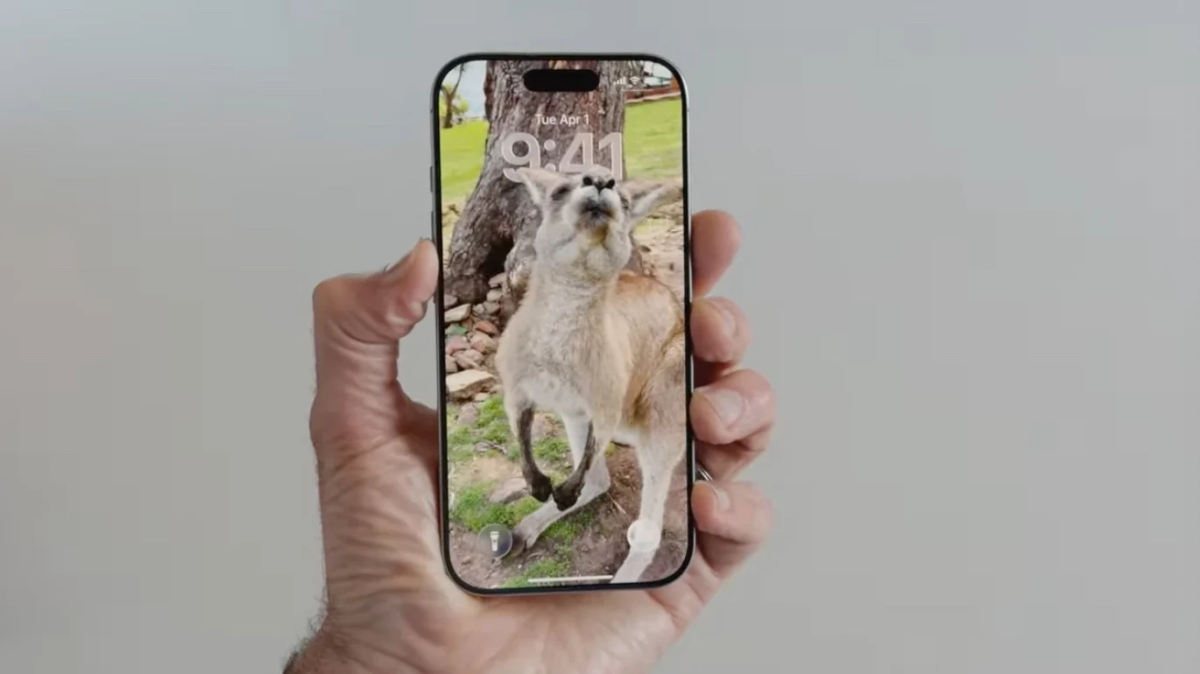 iOS iPhone iOS 26 iOS 26 新功能機型限制 Apple Intelligence Visual Intelligence 畫面搜尋
即時翻譯功能
Apple Intelligence 捷徑指令
提醒事項 AI 建議與分類
Apple 錢包訂單追蹤
全新影像樂園
iMessage AI 投票建議、AI 生成背景
空間照片與空間鎖定畫面