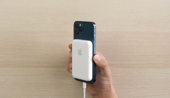 iPhone Air iPhone Air MagSafe 電池