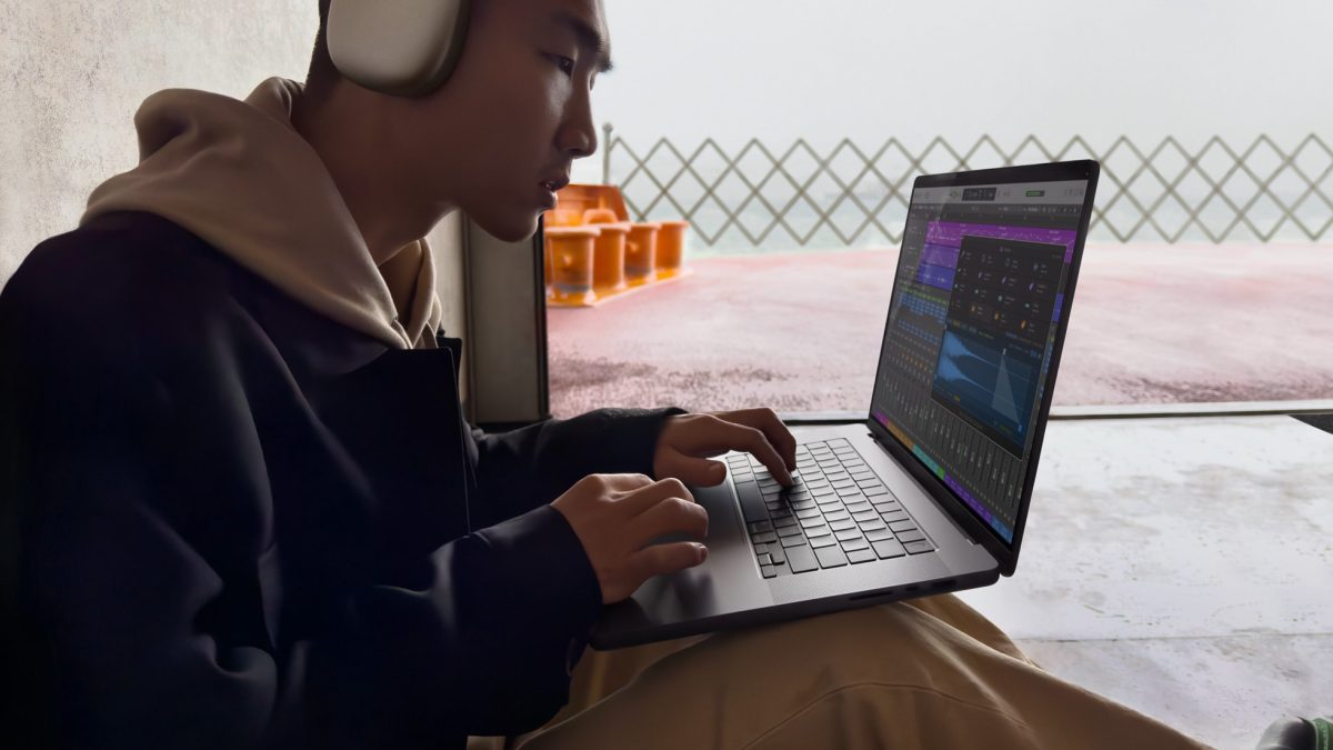 M5 Pro M5 Max MacBook Pro