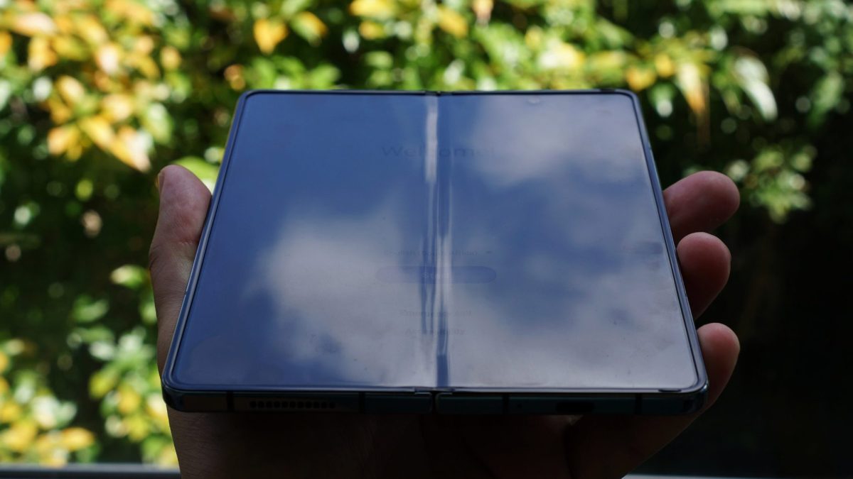 iPhone 折疊機 折疊 iPhone 螢幕折痕