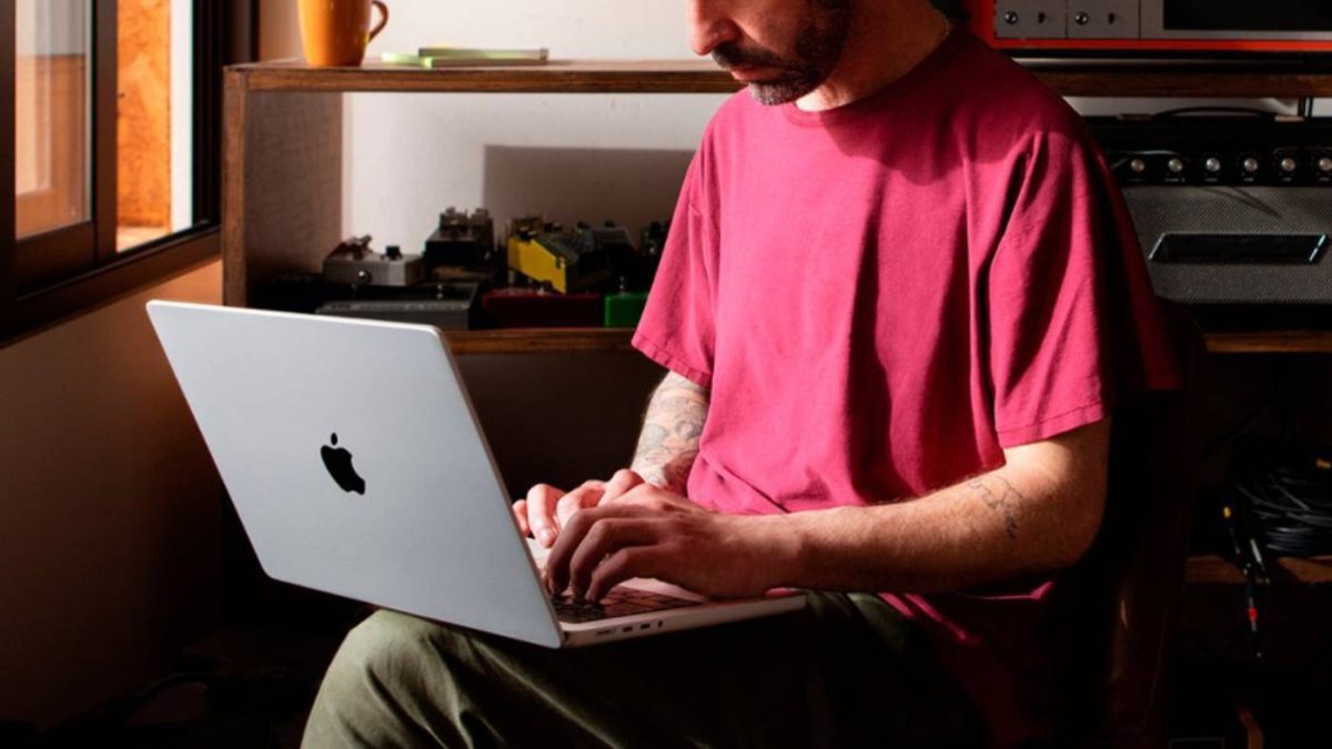 MacBook Ultra