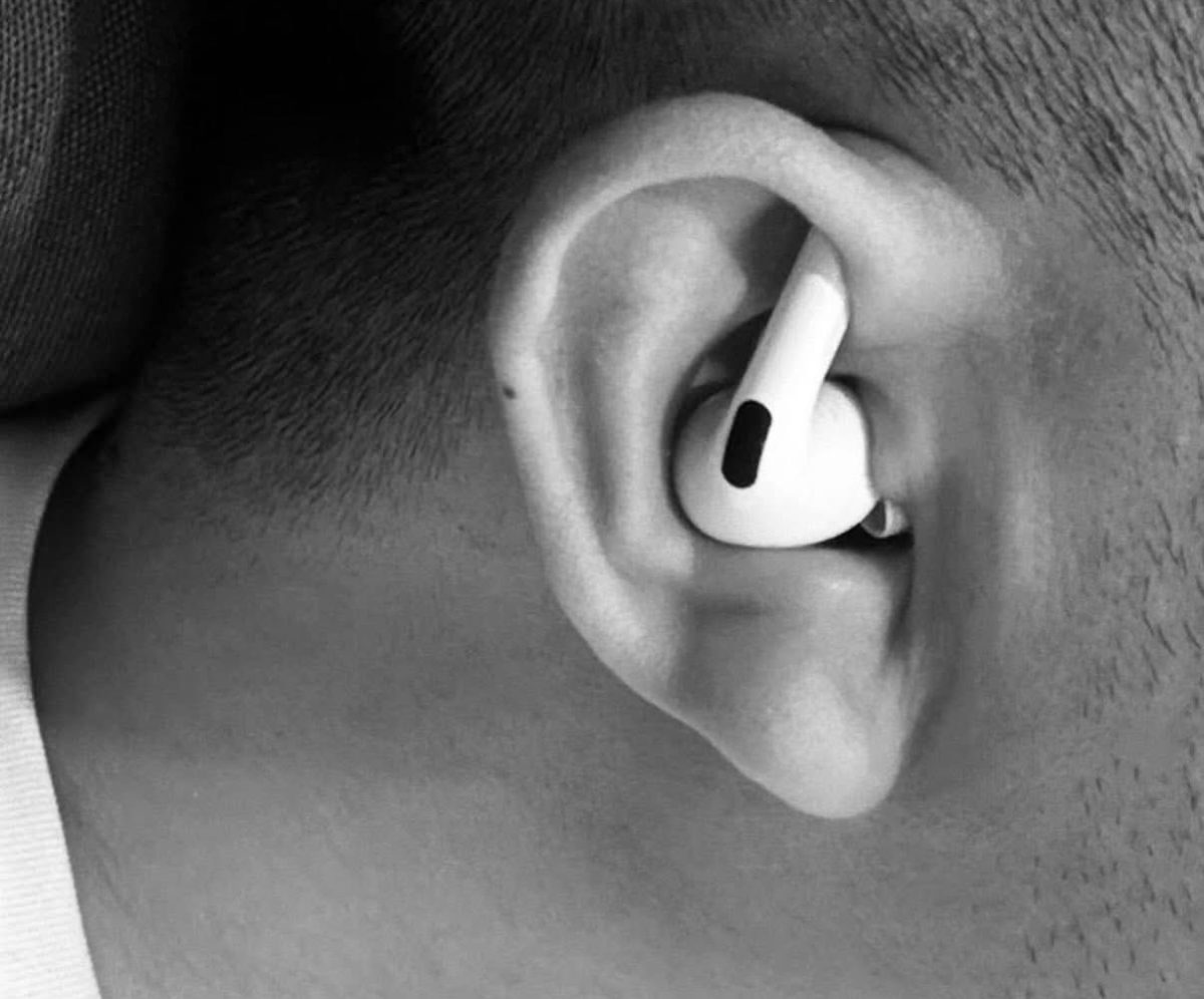 AirPods AirPods 戴錯 AirPods 反戴 AirPods 配戴方式