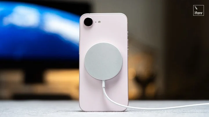 iPhone 17e 開箱體驗