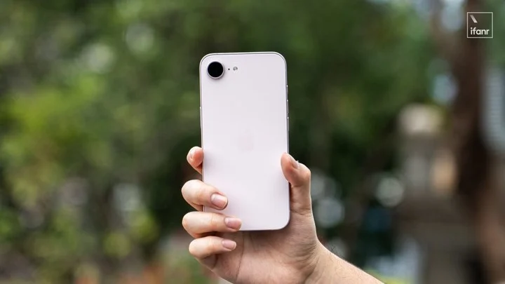 iPhone 17e 開箱體驗