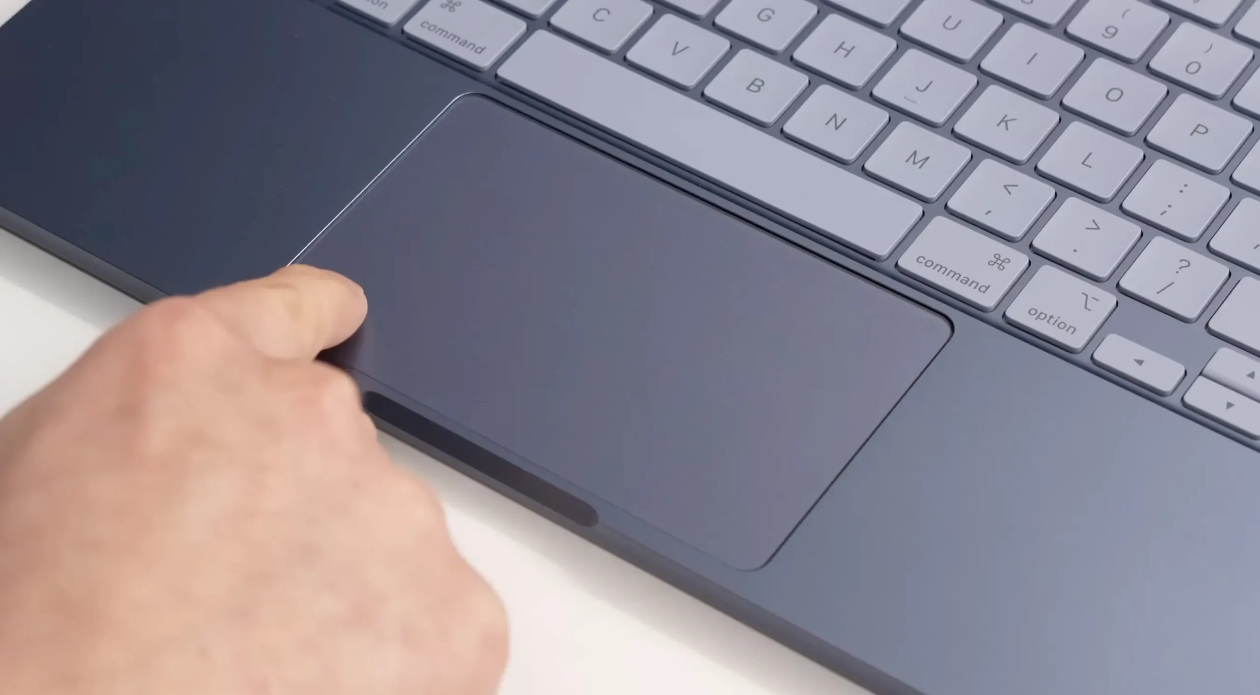 MacBook Neo 開箱評測 體驗 8GB
