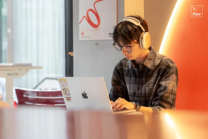 AirPods Max 2 開箱評測