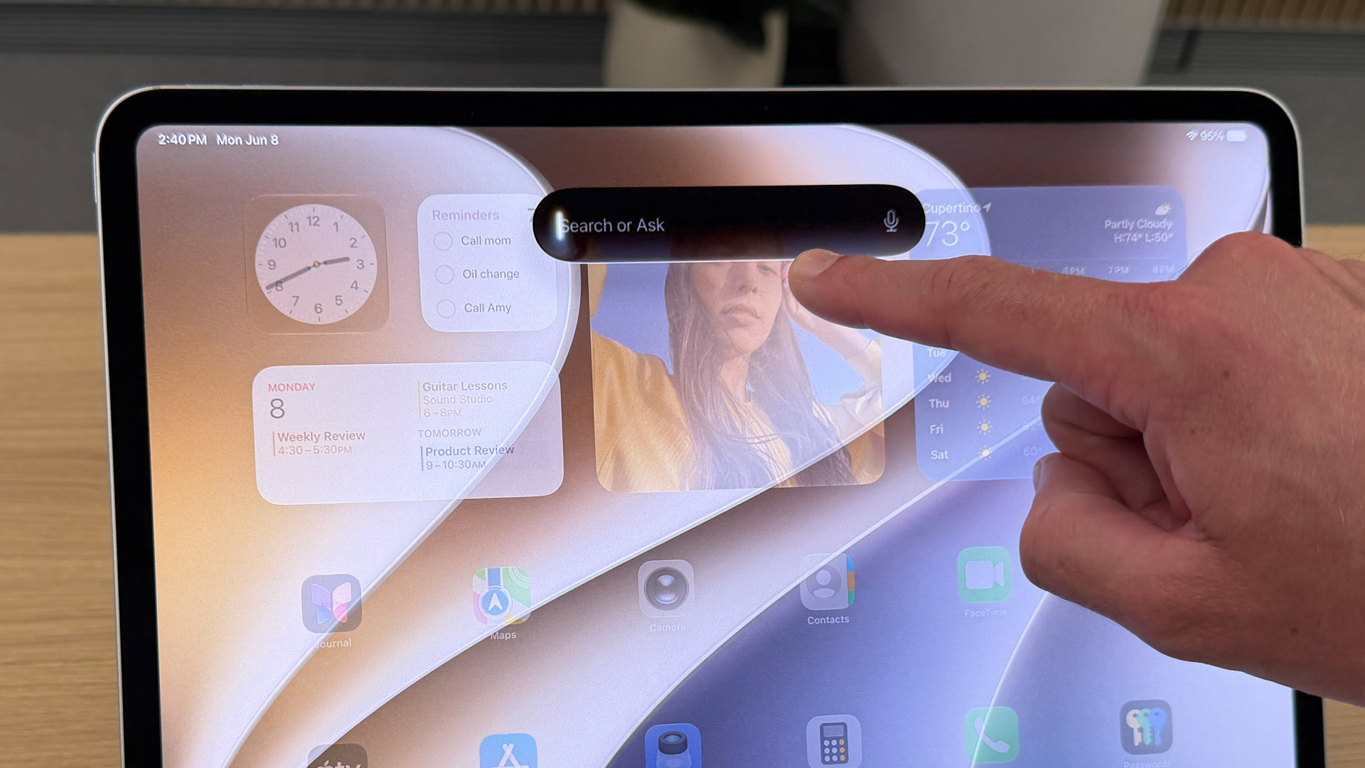 iPad 12 Apple Intelligence Siri AI